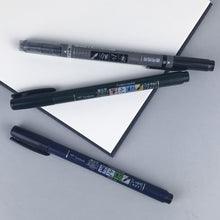 Load image into Gallery viewer, Hahnemühle Nostalgie Pad and Tombow Fudenosuke Fineliners
